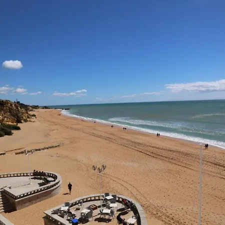 阿尔布费拉因娜酒店 3*